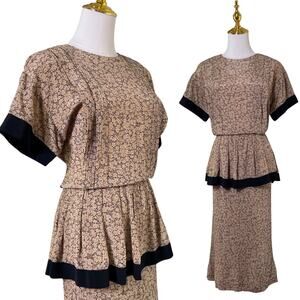 Vintage 80s Virgo II Tan & Black Floral Rayon Peplum Secretary Dress Size M